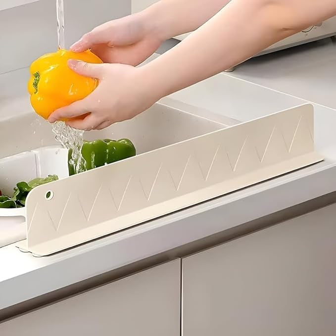Premium Silicone Kitchen Sink Splash Guard – Flexible Water Stopper & Countertop Protector